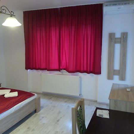 Downtown Apartment Miskolc Exterior foto