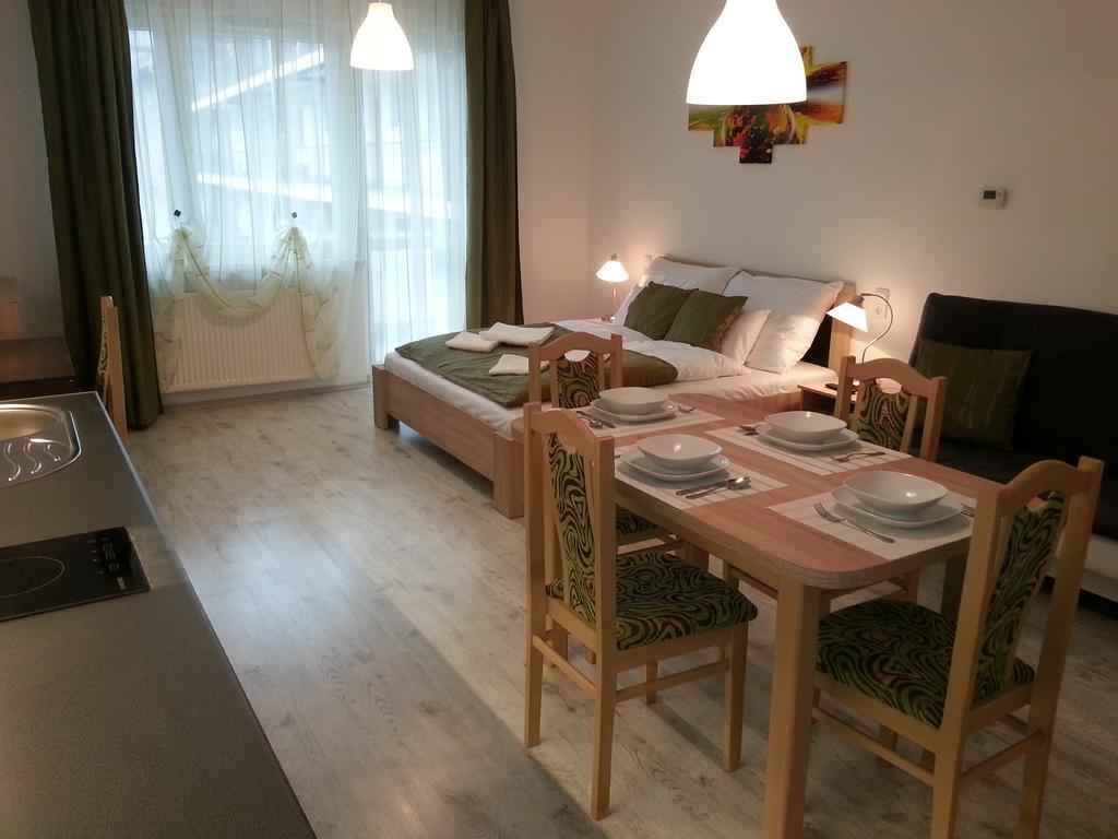 Downtown Apartment Miskolc Exterior foto