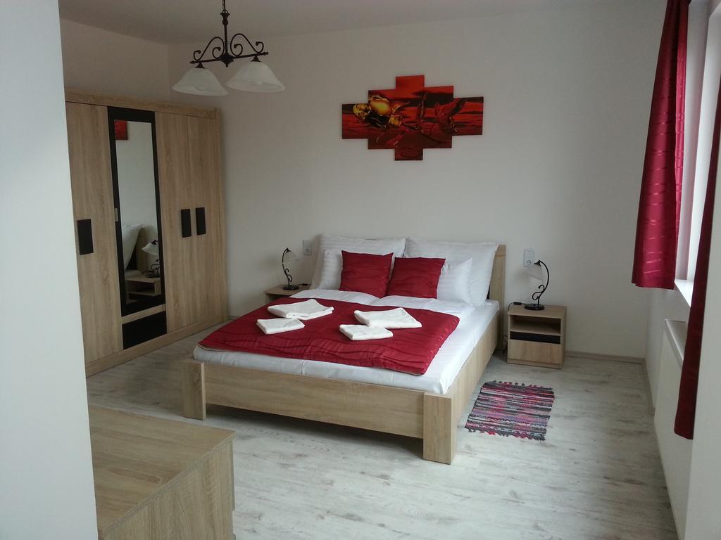Downtown Apartment Miskolc Exterior foto