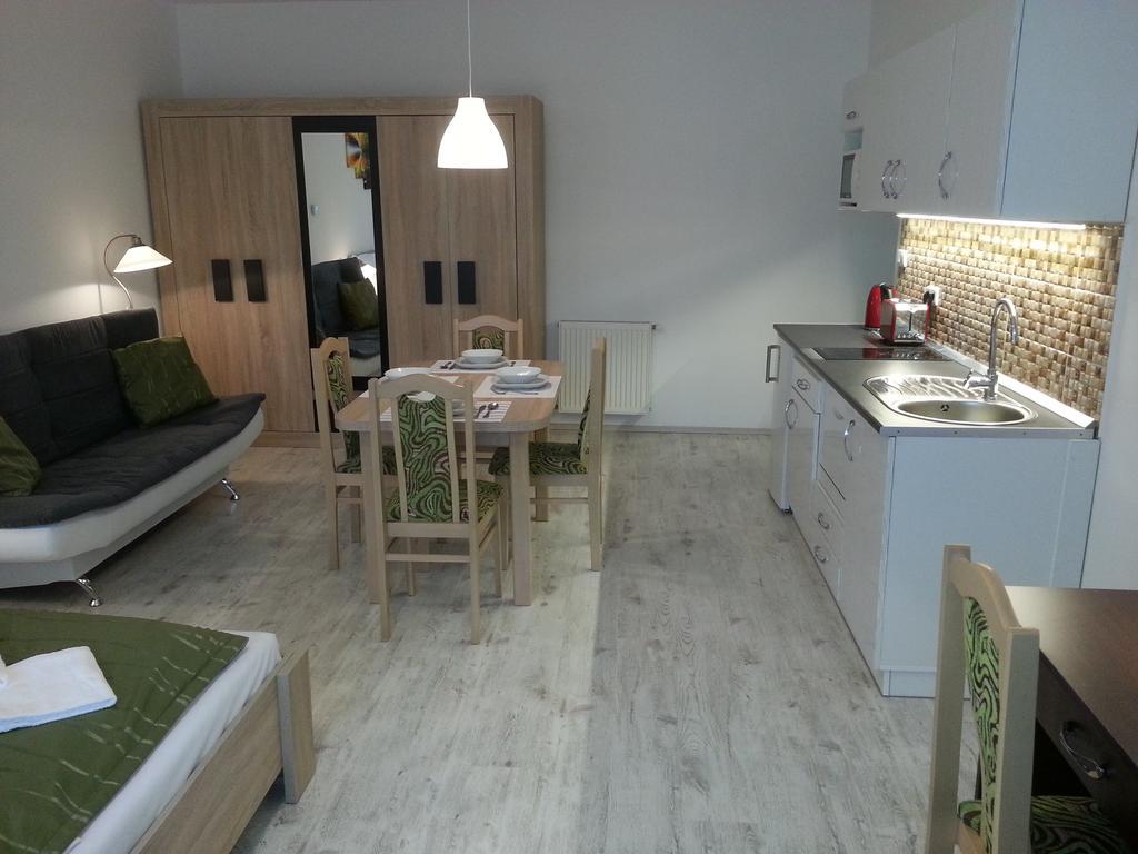 Downtown Apartment Miskolc Exterior foto
