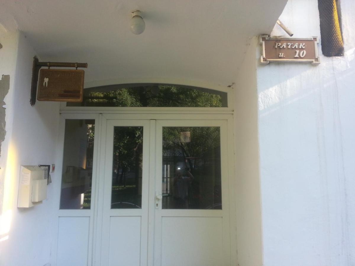 Downtown Apartment Miskolc Exterior foto